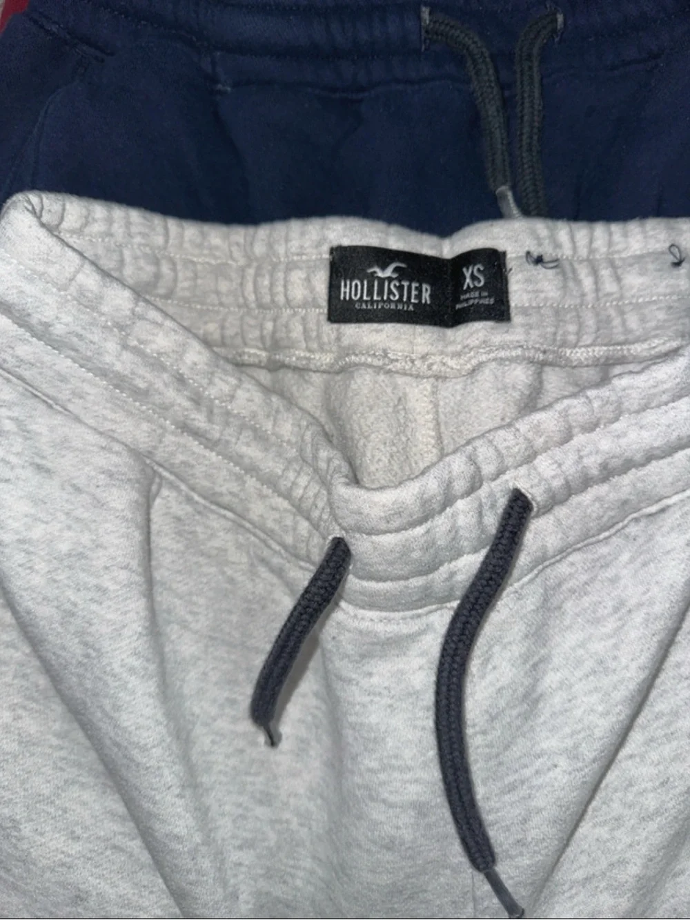 Hollister Sweat Short Bundle Men’s XS, Women’s Medium Burgundy, Navy Gray - Picture 3 of 7